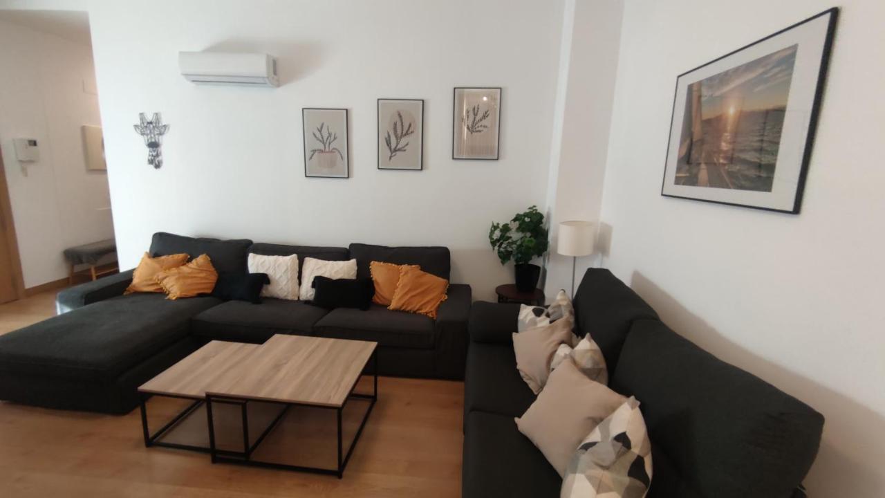 Unique Apartment In Malaga City Center With Pool エクステリア 写真